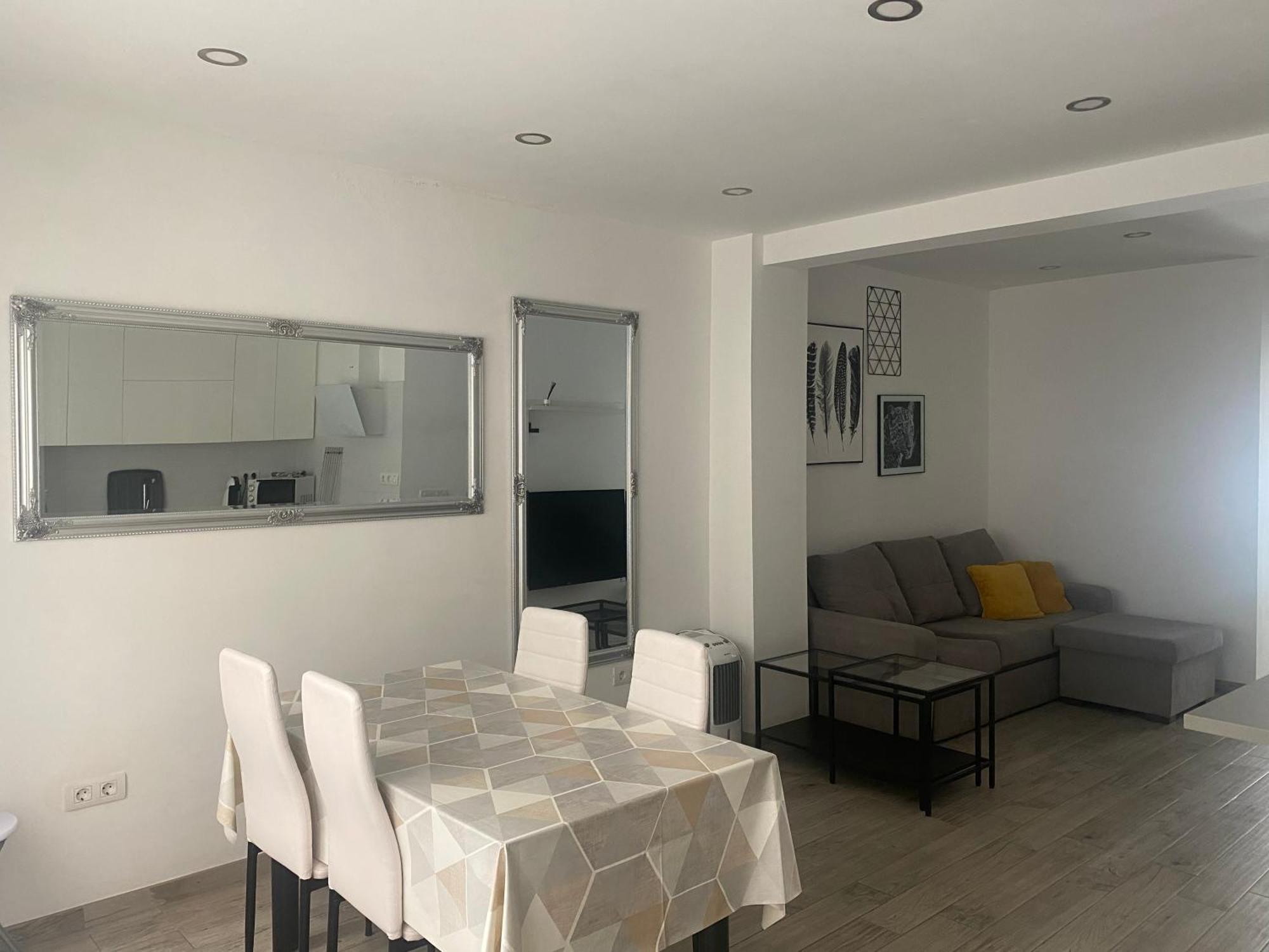 Apartamento Moderno Piso Junto Al Mar. Wifi *